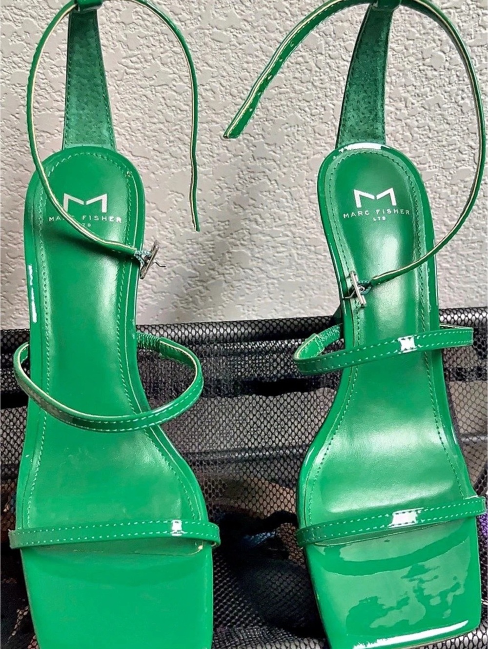 Marc Fisher Green Strappy Heels Like New